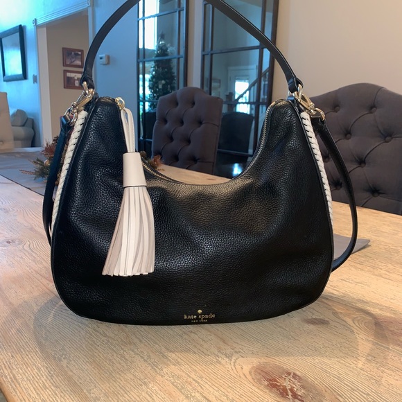kate spade Handbags - ♠️KATE SPADE PURSE